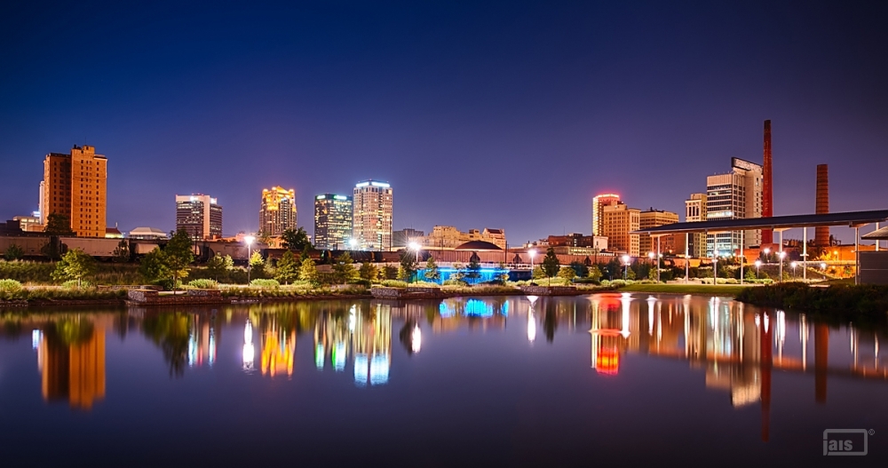 Birmingham, Alabama skyline at night
